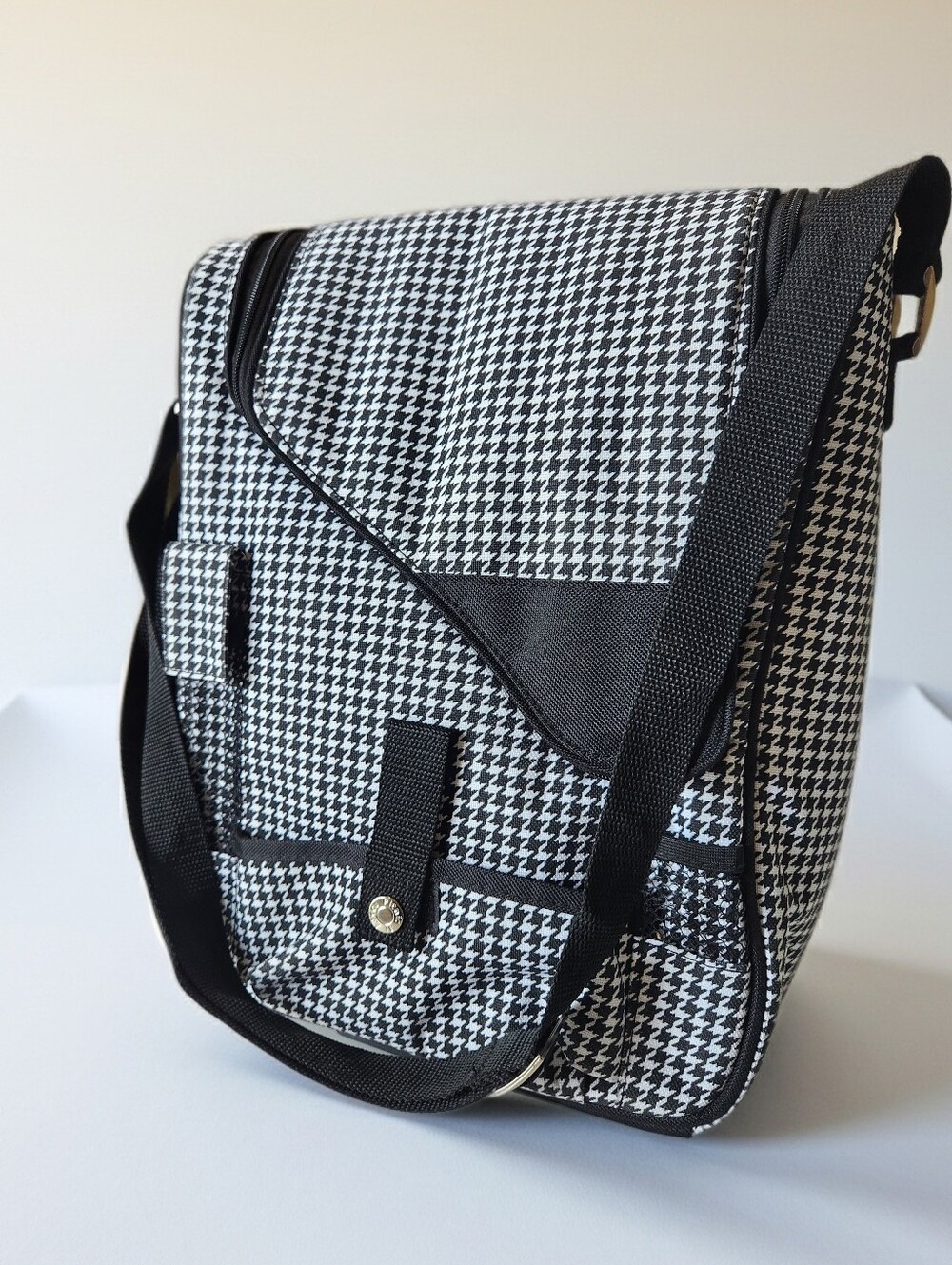 Picnic at Ascot Houndstooth Thermal Shield Insulated Wine Carrier Cooler Deluxe